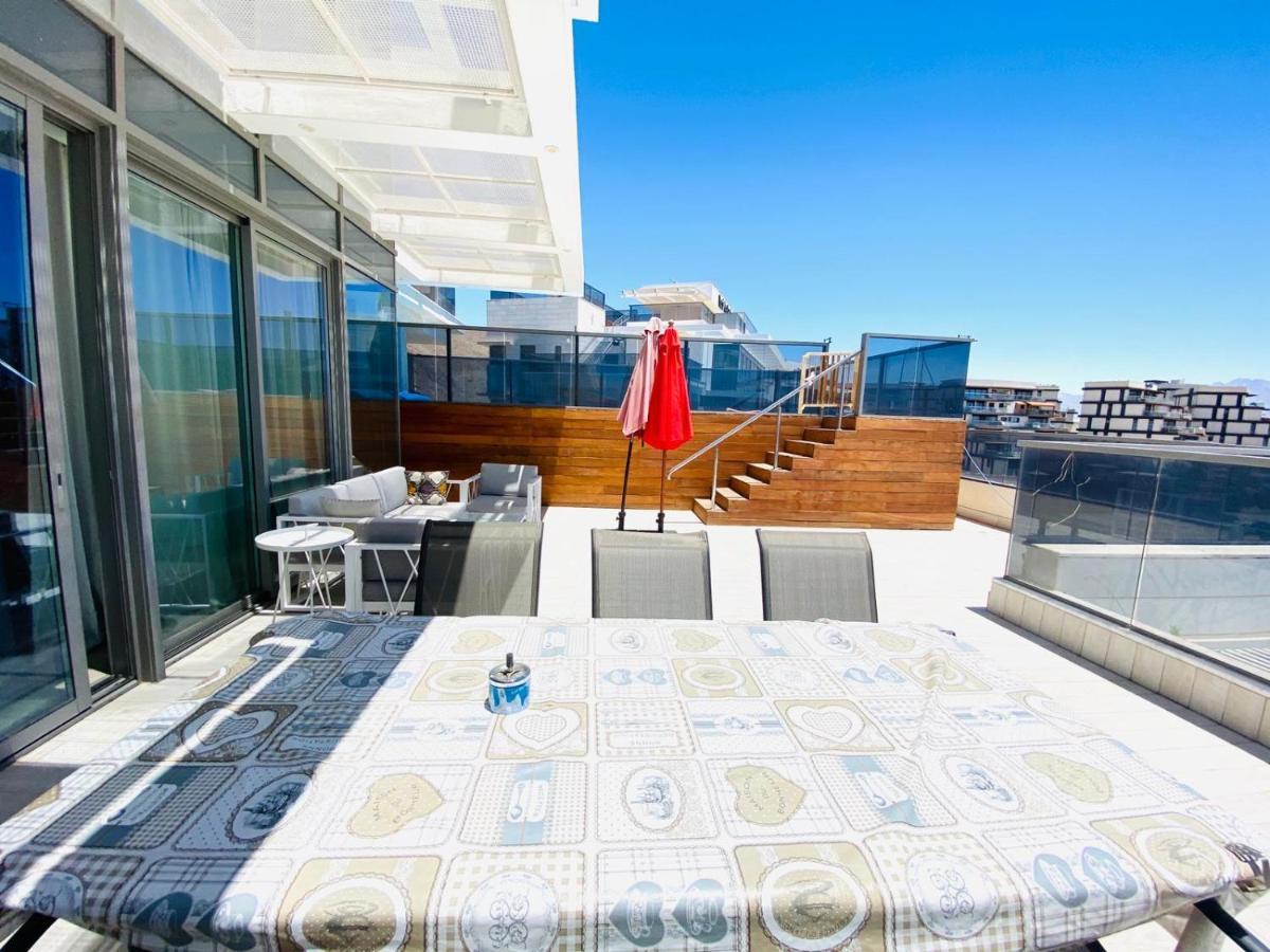 Stunning Penthouse With Sea Views And Private Heated Pool Apartamento Eilat Exterior foto